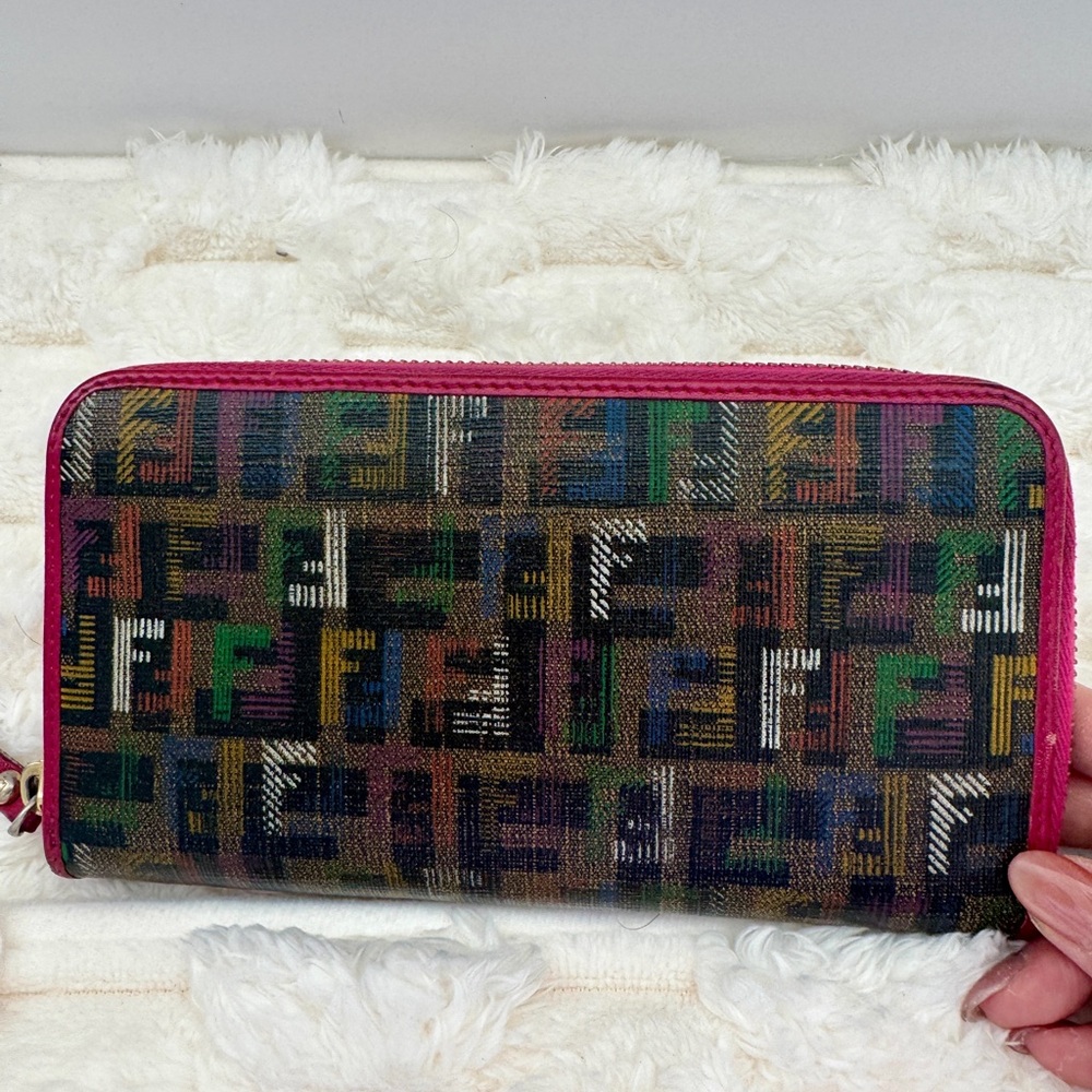 Fendi Multicolor Patterned Zip Wallet